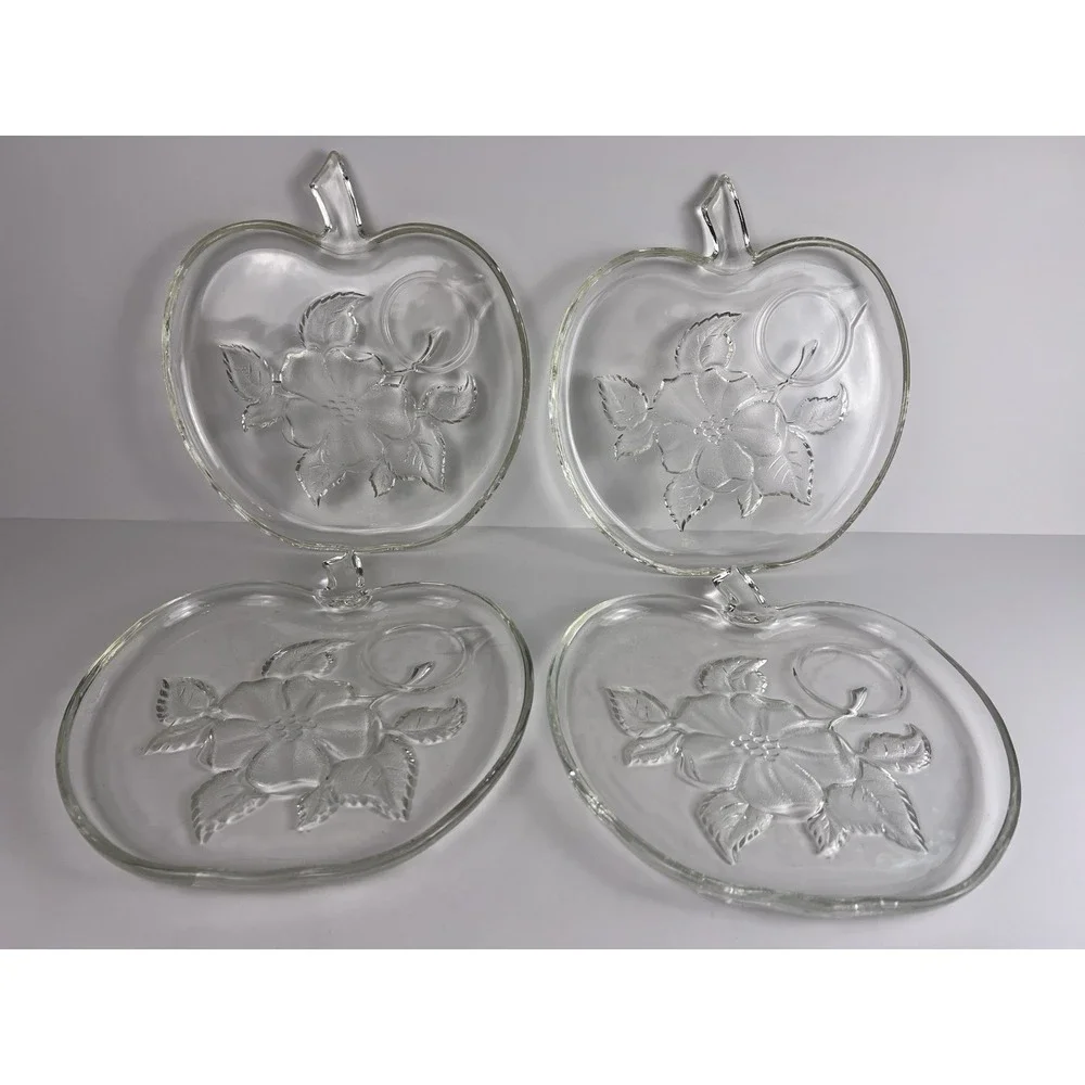Set Of 4 Apple Shape Plates - 8 1/2